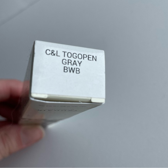 Color & Lift to go gray color unused with box - Picture 5 of 6